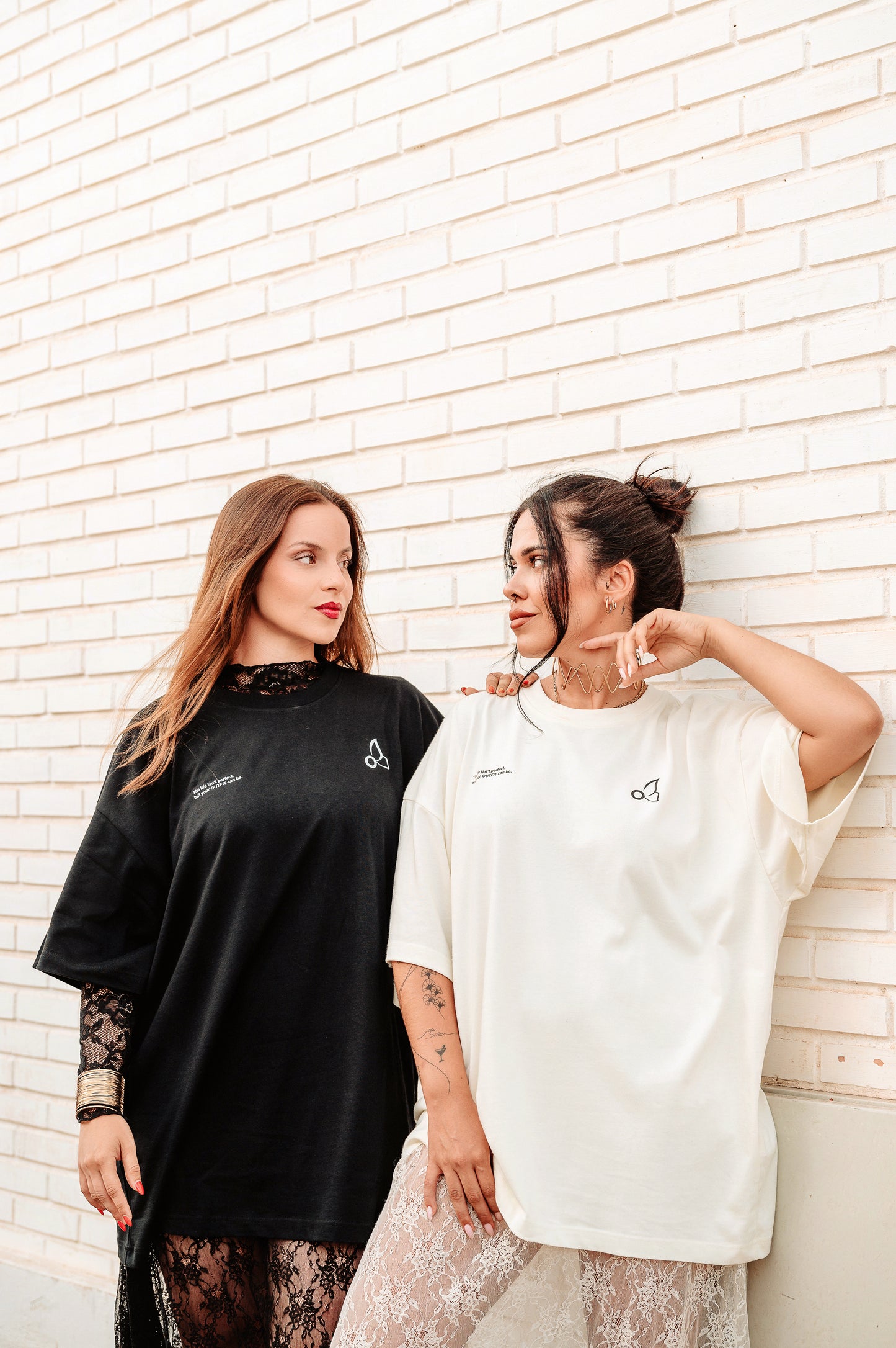 Camiseta negra Romiko